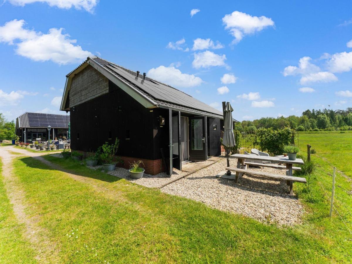 A Lovely Cottage On The Dwingelderveld Nature Park Beilen Экстерьер фото